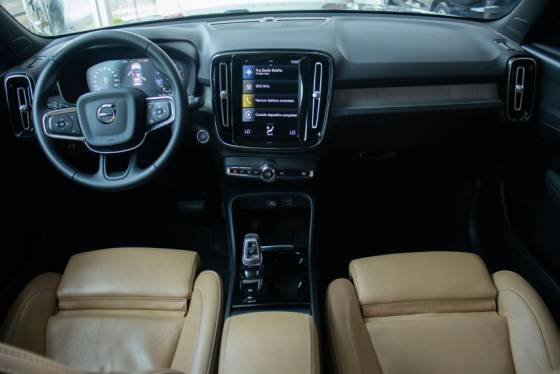 VOLVO XC40 2.0 T4 GASOLINA INSCRIPTION GEARTRONIC